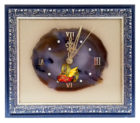 Часы на срезе агата в багетной рамке с символикой "Победы в Великой Отечественной Войне" 9 мая